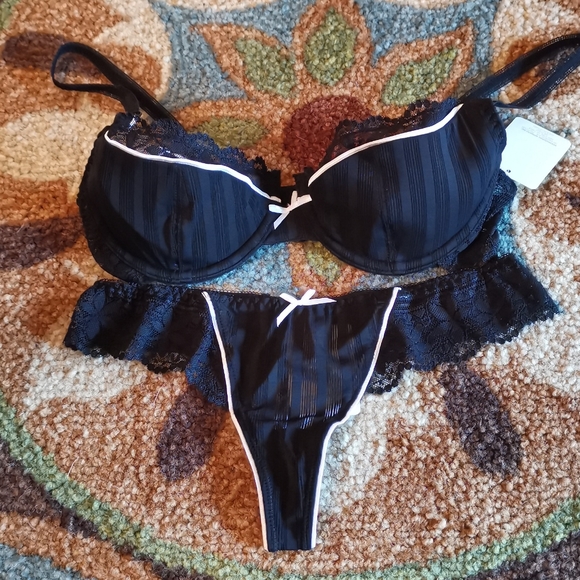 Rene Rofe Lace Trim Black Bra - Picture 9 of 12